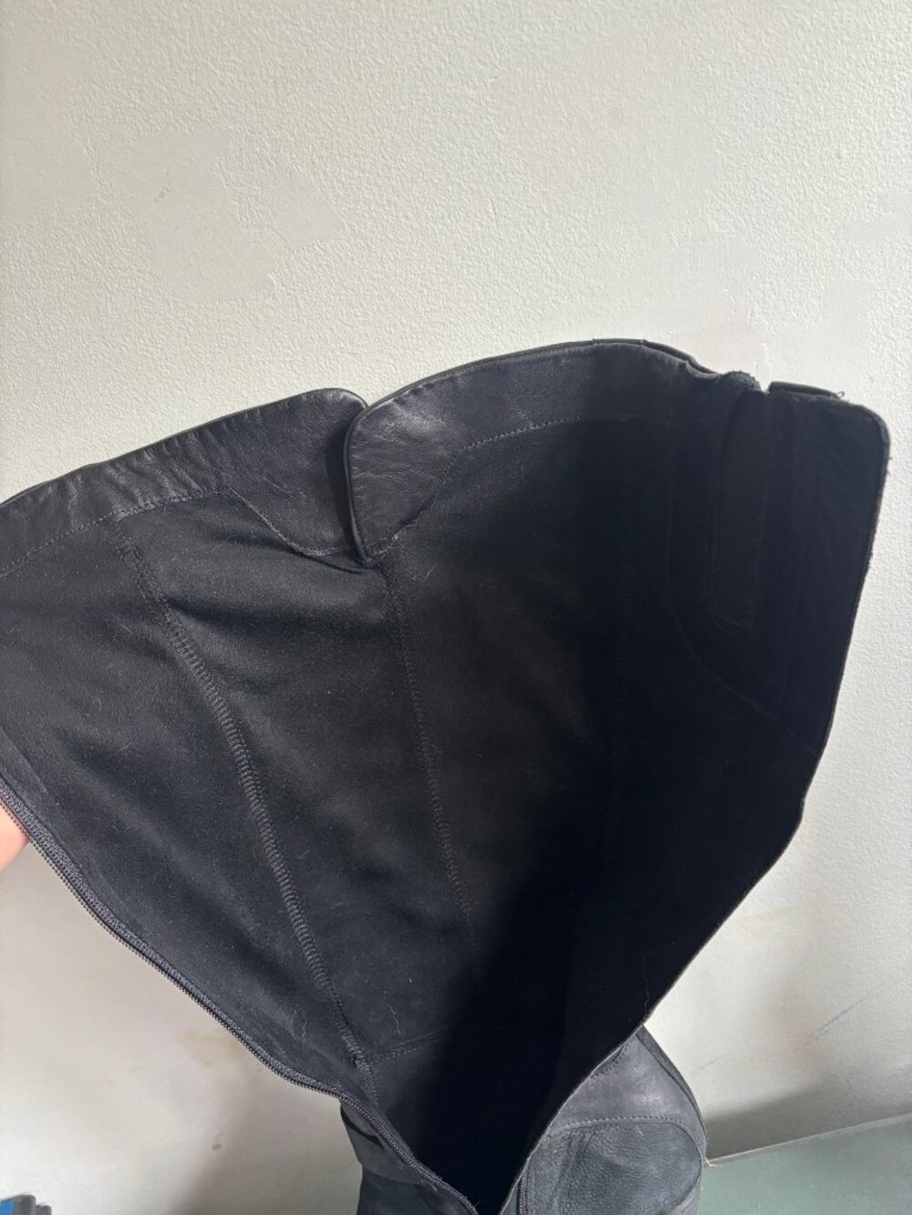 ecco Danish design Black suede heeled boots - Picture 5 of 5